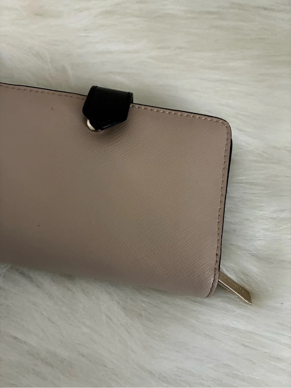 Kate Spade bifold wallet